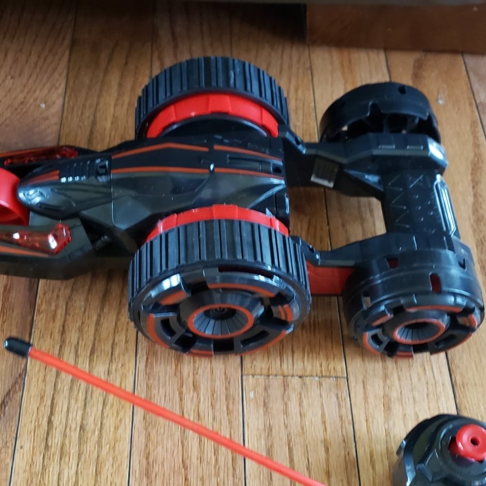 RC Car - Picture 4 of 5